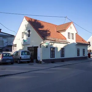 Shishka Apartment